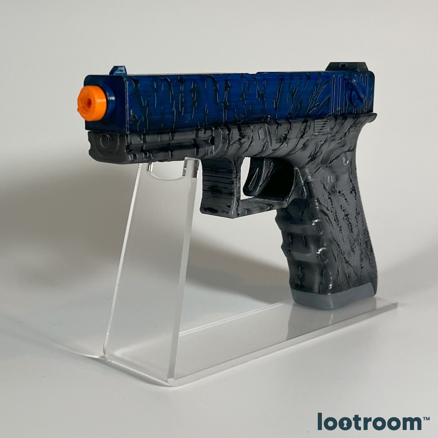 CS2 Glock-18 Blue Fissure prop from the front at an angle, cobalt slide over the grey frame