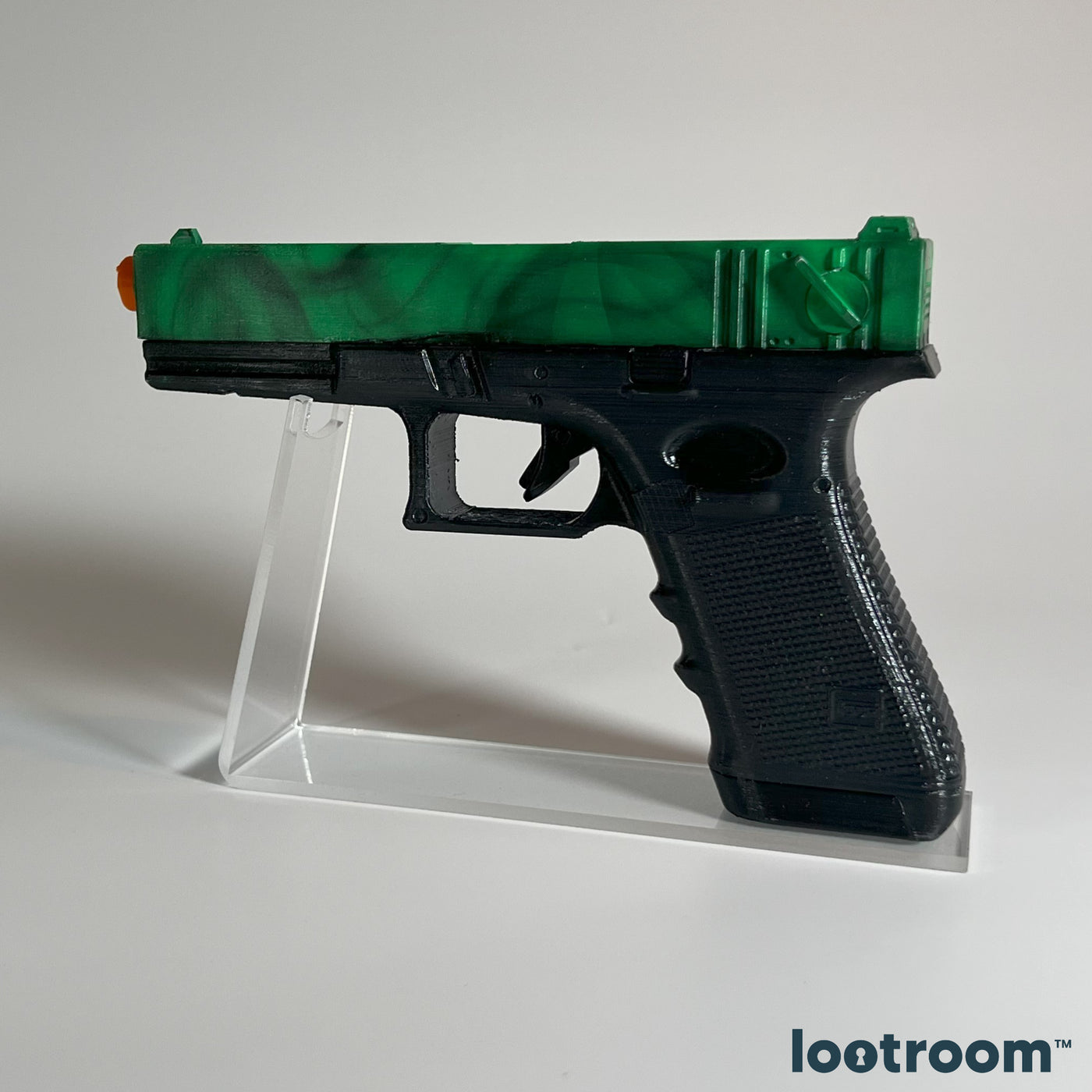 CS2 Glock-18 Gamma Doppler Emerald prop from the opposite side, black frame under the marbled slide