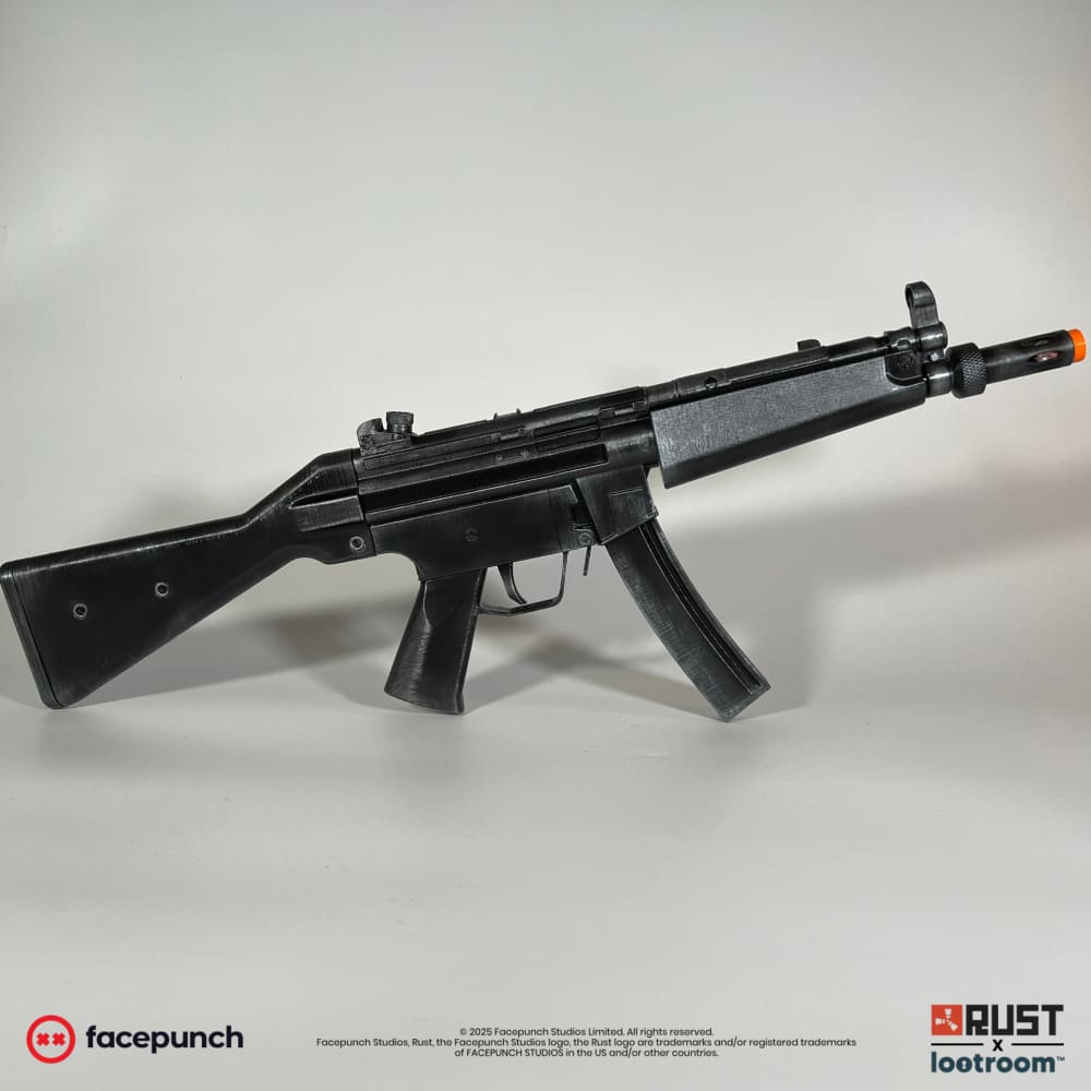Rust MP5 prop from the right, showing the full 70cm silhouette